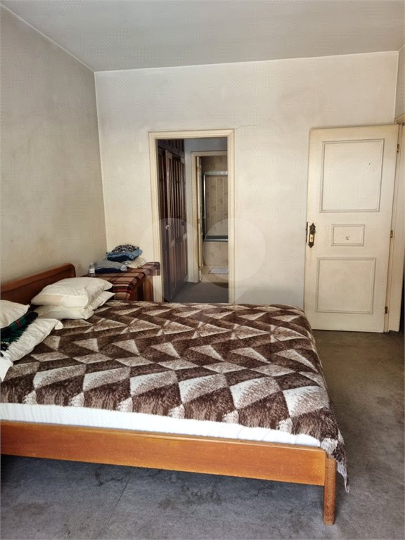 Casa à venda com 5 quartos, sendo 3 suítes, em Vila Nova Caledônia, São Paulo, SP