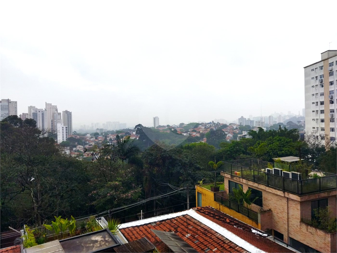 Casa à venda ou para alugar com 4 quartos, sendo 1 suíte, em Sumarezinho, São Paulo, SP
