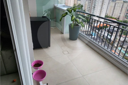 Apartamento à venda com 3 quartos, sendo 1 suíte,  em Jardim Caboré, São Paulo, SP