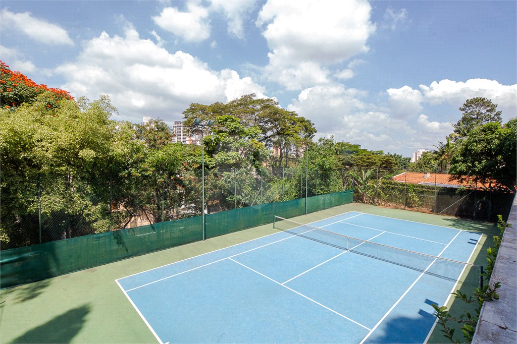 Apartamento à venda com 3 quartos, sendo 2 suítes,  em Alto da Boa Vista, São Paulo, SP