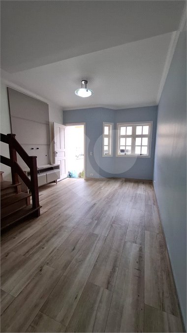 Casa à venda com 2 suítes no condomínio Village Palmas, São Paulo - SP