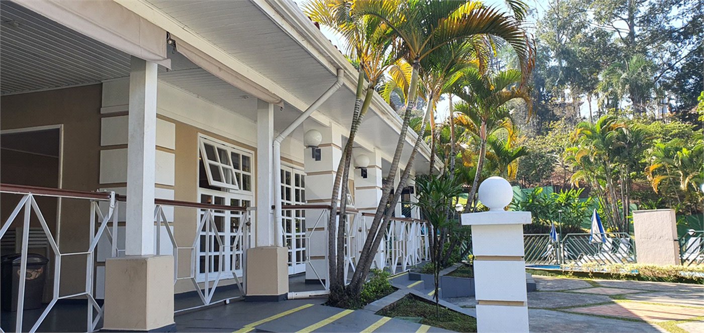 Casa à venda com 4 quartos, sendo 2 suítes, no condomínio Vila Panamericana, São Paulo - SP