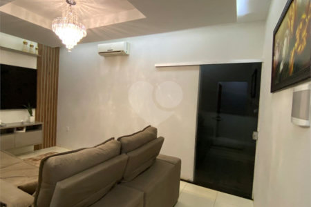 Casa à venda com 3 quartos, sendo 1 suíte, em Jardim Ibirapuera, Ponta Porã, MS