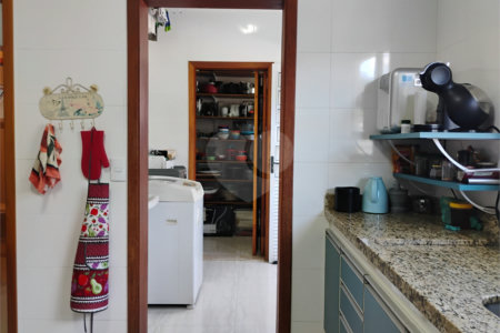 Casa à venda com 3 quartos, sendo 1 suíte, no condomínio Ibi Aram 1, Itupeva - SP