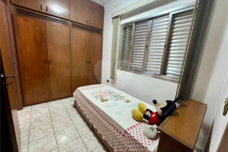 Sobrado à venda com 3 quartos em Jardim Aricanduva, São Paulo, SP