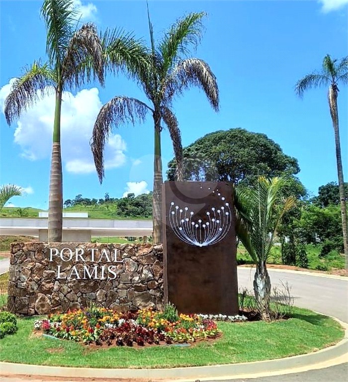 Terreno à venda no condomínio Portal Lamis I, Atibaia - SP