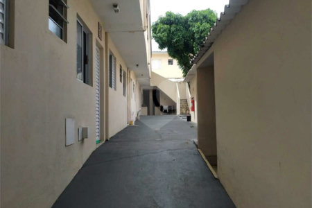Casa para alugar com 1 quarto no condomínio Cond R Claudio Rodrigues Lopes, São Paulo - SP