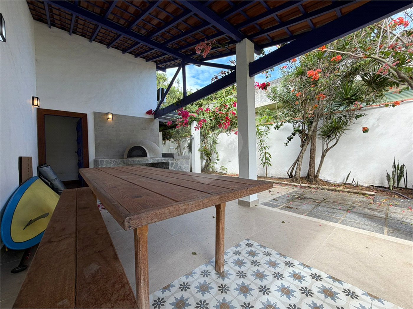 Casa à venda com 4 quartos, sendo 2 suítes, em Ogiva, Cabo Frio, RJ