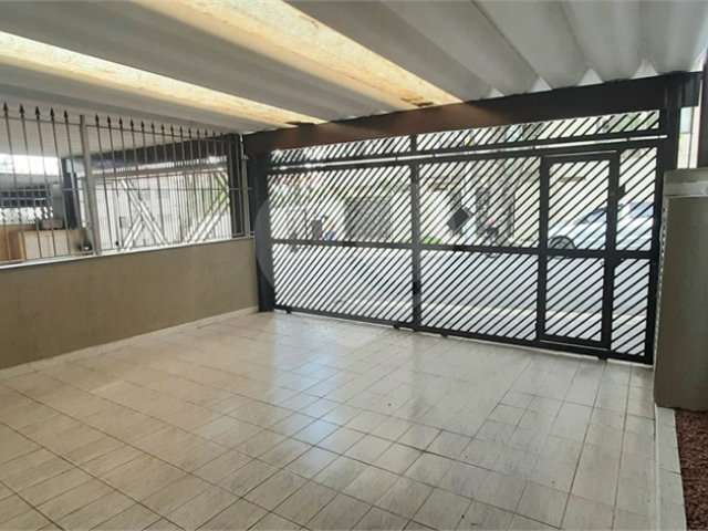 Sobrado à venda com 3 quartos, sendo 1 suíte,  em Tremembé, São Paulo, SP