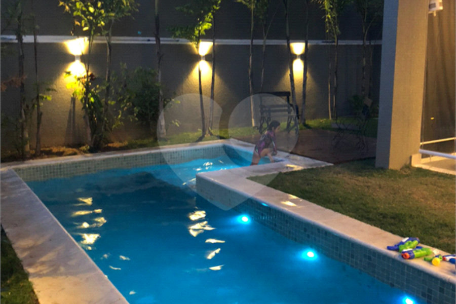 Casa à venda ou para alugar com 4 suítes no condomínio Residencial Tamboré 10, Santana de Parnaíba - SP