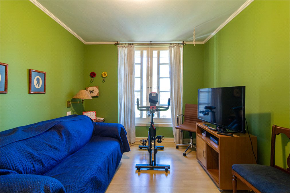 Casa à venda com 3 quartos, sendo 2 suítes, em Interlagos, São Paulo, SP