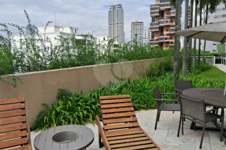 Apartamento à venda com 3 suítes em Paraíso do Morumbi, São Paulo, SP