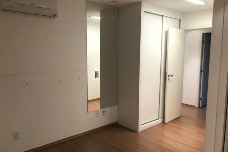 Apartamento à venda com 3 quartos, sendo 2 suítes, em Paraíso do Morumbi, São Paulo, SP