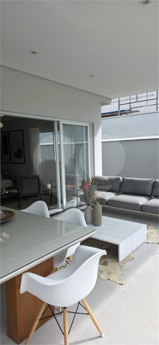 Casa à venda ou para alugar com 3 suítes no condomínio Residencial Helvétia Park, Indaiatuba - SP