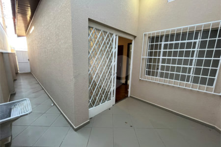 Casa à venda com 3 quartos, sendo 1 suíte, em Jardim Itália, Itapetininga, SP