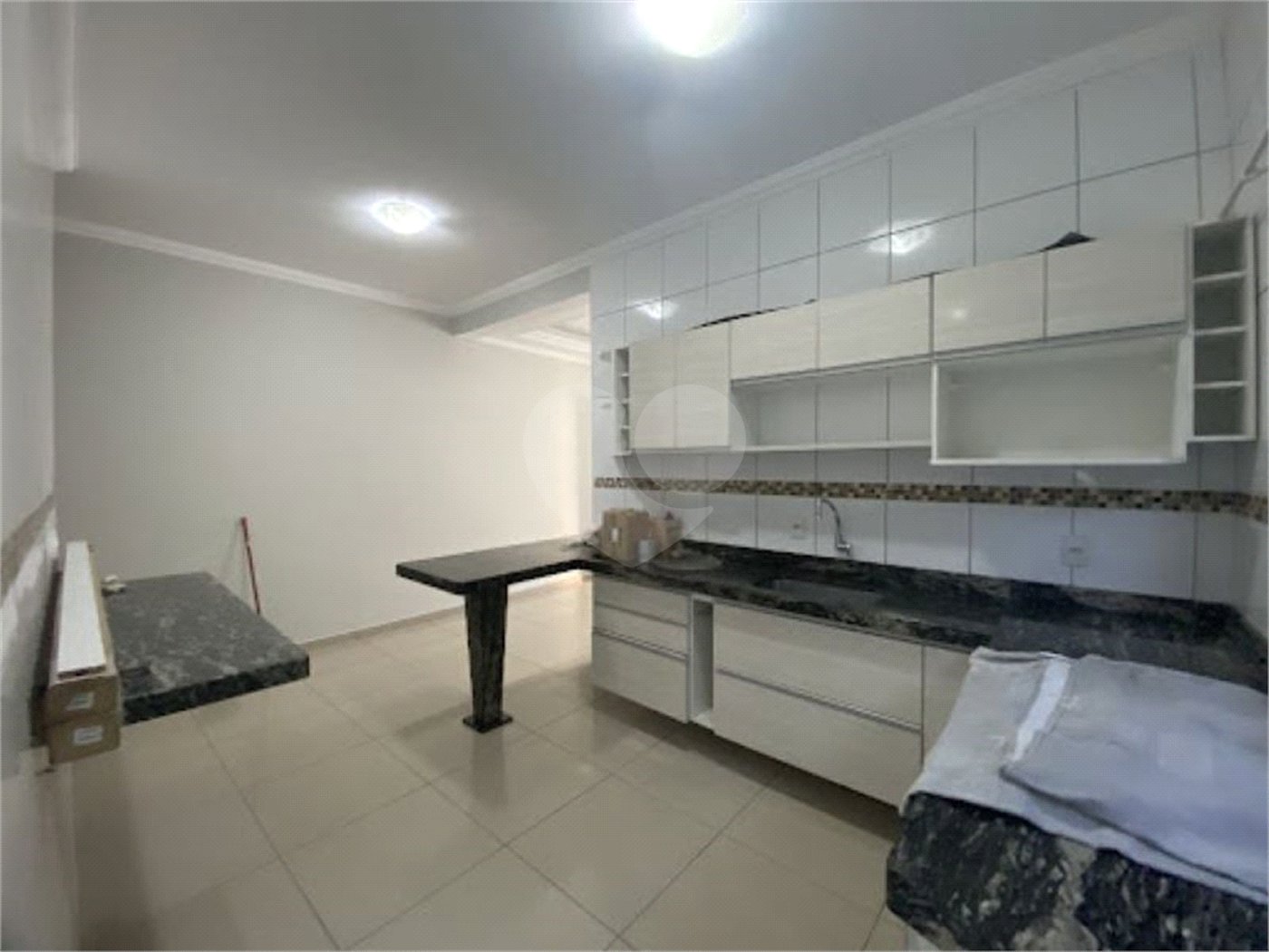 Casa à venda com 4 quartos, sendo 2 suítes,  em Jardim Santa Marta III, Salto, SP