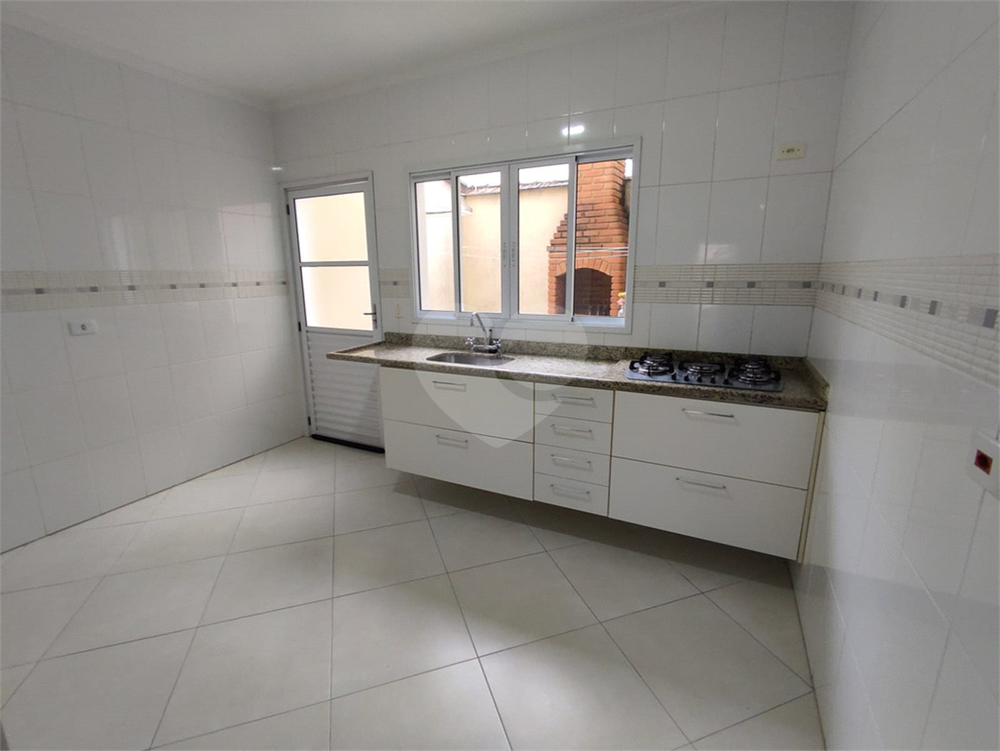 Sobrado à venda com 3 suítes em Vila Mazzei, São Paulo, SP