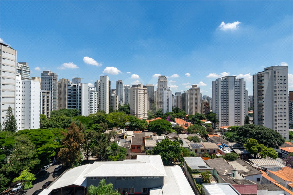 Apartamento à venda com 4 quartos, sendo 3 suítes, em Campo Belo, São Paulo, SP