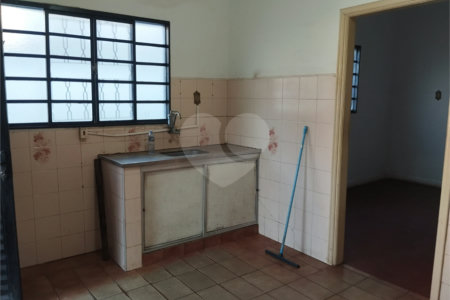 Casa Térrea à venda com 3 quartos, sendo 1 suíte, em Vila Xavier (vila Xavier), Araraquara, SP