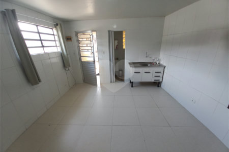 Casa à venda com 5 quartos, sendo 1 suíte, em Jardim Novo Taboão, São Paulo, SP