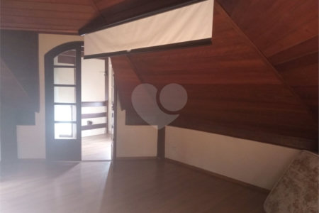 Chácara à venda com 7 quartos, sendo 3 suítes, em Saboó, São Roque, SP