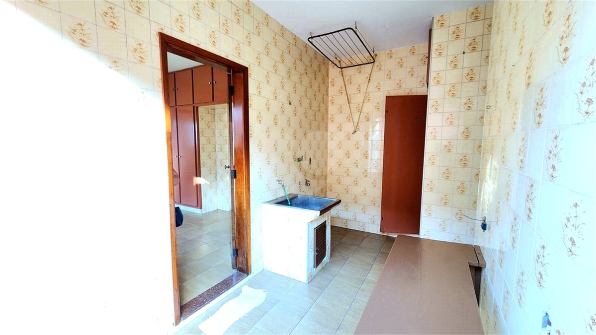 Casa à venda com 3 quartos, sendo 1 suíte, no Centro, Araraquara, SP