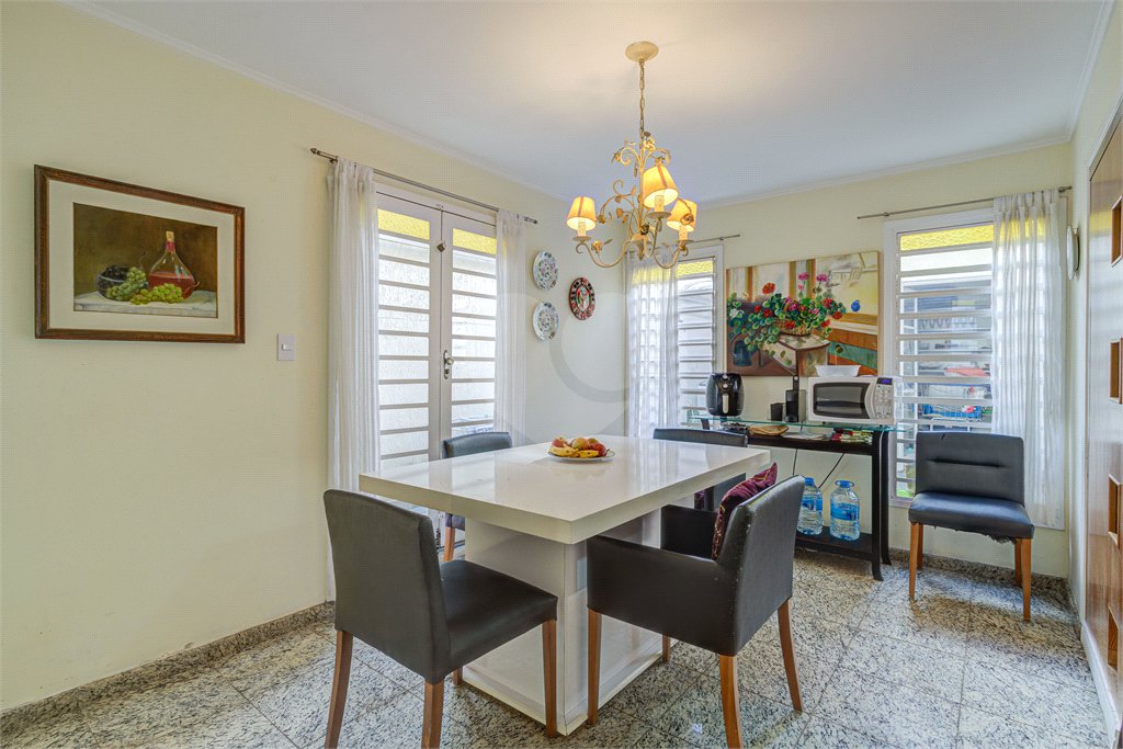Casa de Vila à venda com 3 quartos, sendo 1 suíte, em Brooklin, São Paulo, SP
