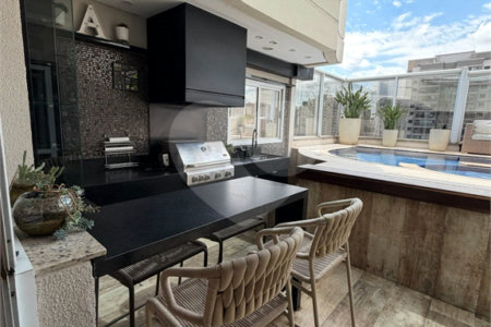 Triplex à venda com 4 suítes em Santa Teresinha, São Paulo, SP