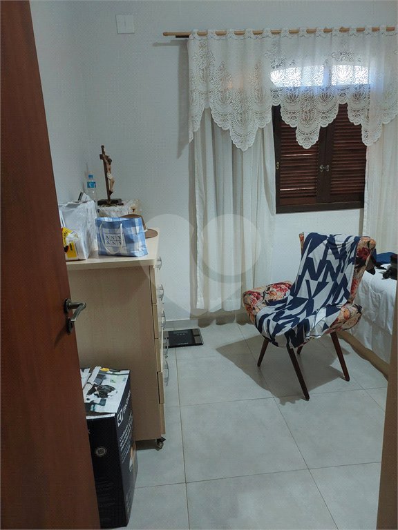 Casa Térrea à venda com 4 quartos, sendo 2 suítes,  em Vila Esperia ou Giglio, Atibaia, SP
