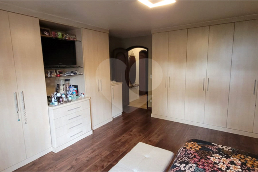 Sobrado à venda com 5 quartos, sendo 4 suítes,  em Tucuruvi, São Paulo, SP