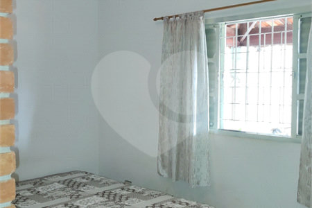 Casa à venda com 3 quartos, sendo 1 suíte, em Vila Santa Helena, Atibaia, SP