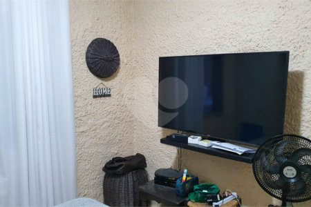Apartamento à venda com 2 quartos em Guilhermina, Praia Grande, SP