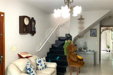 Sobrado à venda com 3 suítes em Vila Medeiros, São Paulo, SP