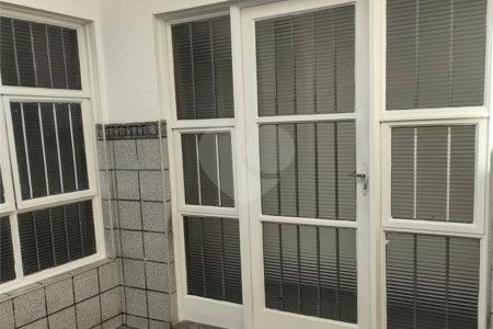 Sobrado à venda com 2 quartos, sendo 1 suíte, em Parque das Rosas, Itu, SP