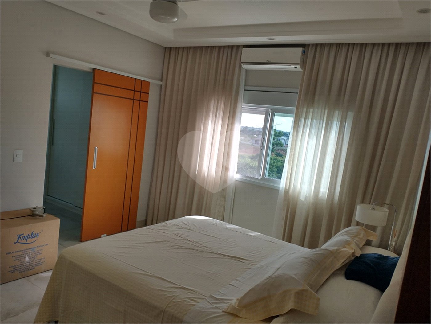 Casa à venda com 3 suítes no condomínio Residencial Central Parque, Salto - SP
