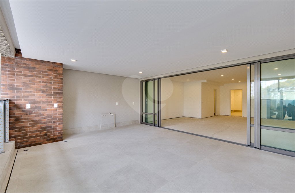 Apartamento à venda com 4 suítes em Campo Belo, São Paulo, SP