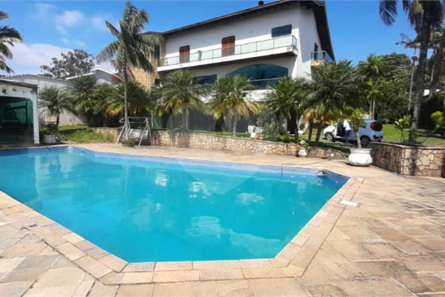 Casa à venda com 4 suítes no condomínio Parque Imperial da Cantareira, Mairiporã - SP