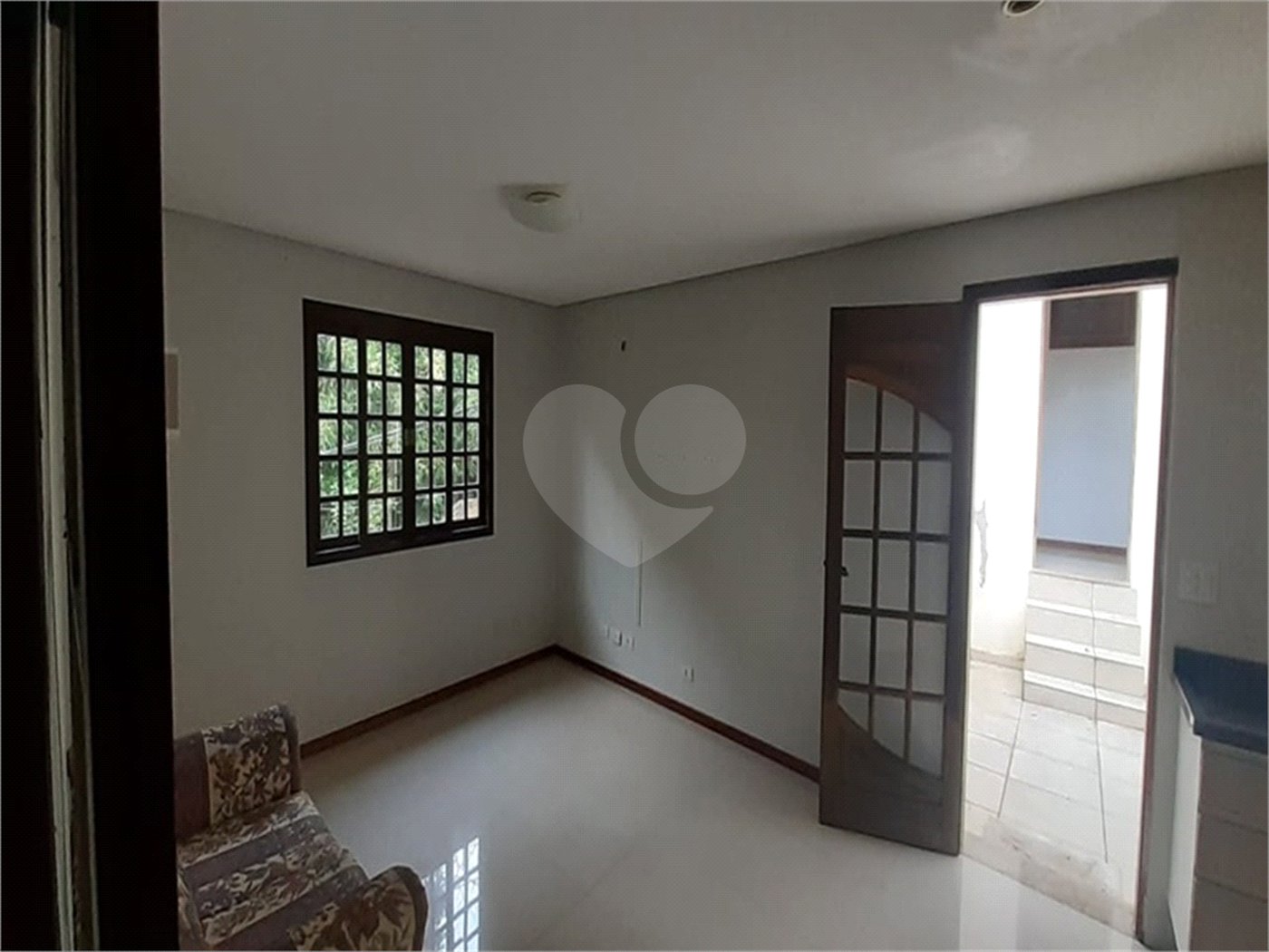 Casa à venda com 3 quartos, sendo 2 suítes, em Olho D'água, Mairiporã, SP