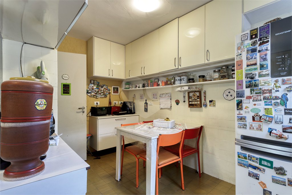 Sobrado à venda com 3 quartos, sendo 1 suíte,  em Alto da Boa Vista, São Paulo, SP