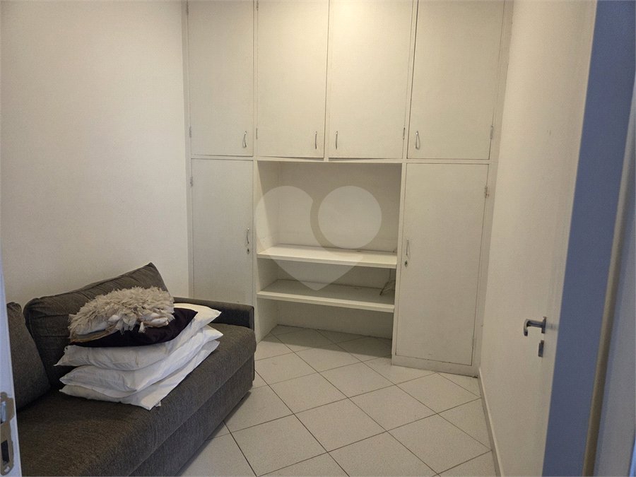 Apartamento à venda com 2 suítes em Cerqueira César, São Paulo, SP