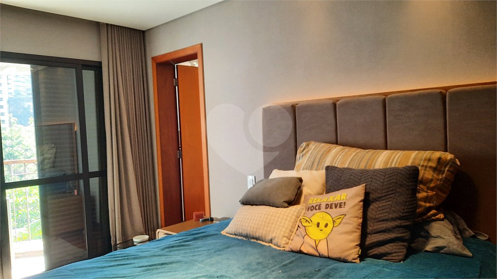 Apartamento à venda com 4 quartos, sendo 2 suítes, em Morumbi, São Paulo, SP