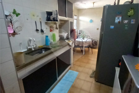 Casa à venda com 4 quartos em Campo Grande, Rio de Janeiro, RJ