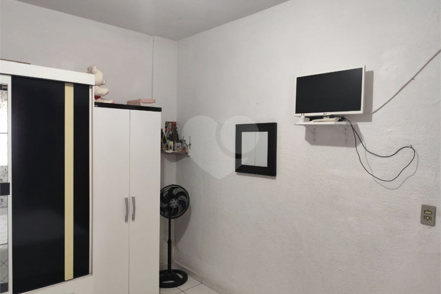 Casa Térrea à venda com 2 quartos em Parque Peruche, São Paulo, SP