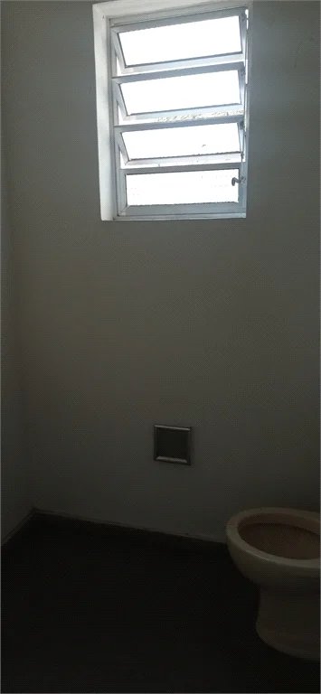 Sobrado à venda ou para alugar com 4 quartos em Água Branca, São Paulo, SP
