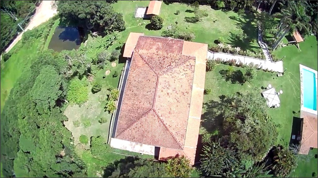 Sítio à venda com 7 quartos, sendo 5 suítes, em Jardim Vinhas do Sol (mailasqui), São Roque, SP