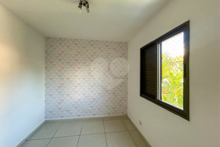 Apartamento à venda com 3 quartos, sendo 1 suíte,  em Planalto Paulista, São Paulo, SP