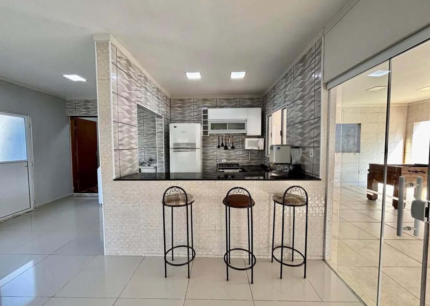Sobrado à venda, 270 m² por R$ 1.010.000,00 - Balneário Praia do Pernambuco - Guarujá/SP