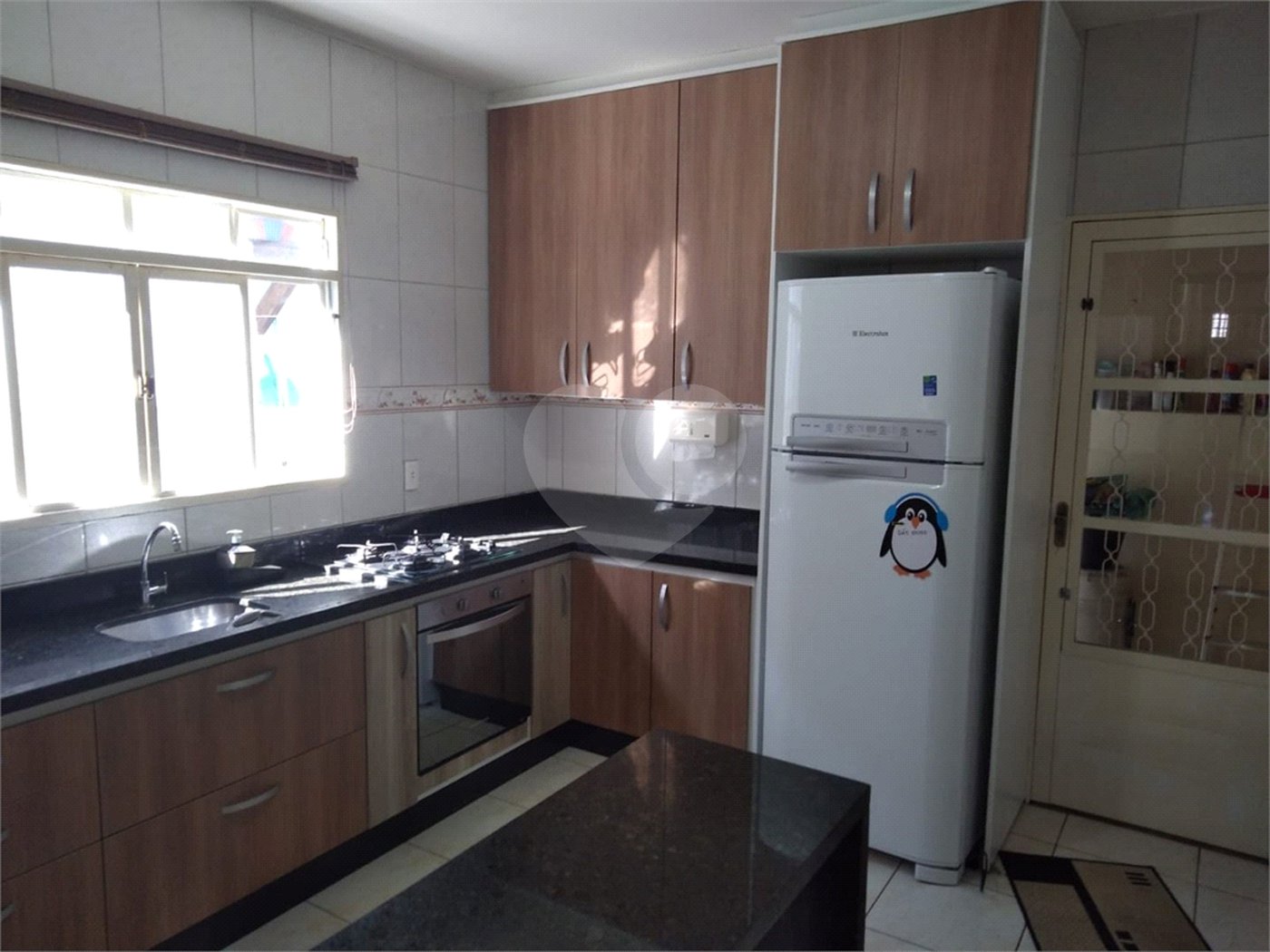 Sobrado à venda com 2 quartos em Reneville, Mairinque, SP