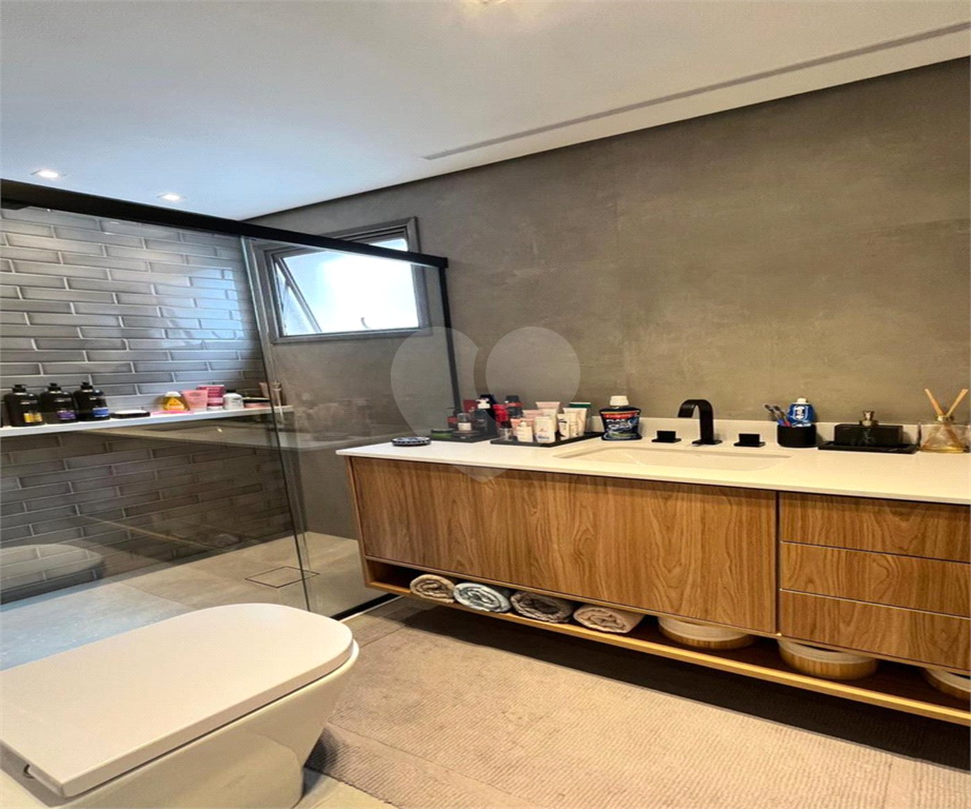 Apartamento à venda com 3 quartos, sendo 1 suíte, em Jardim Prudência, São Paulo, SP
