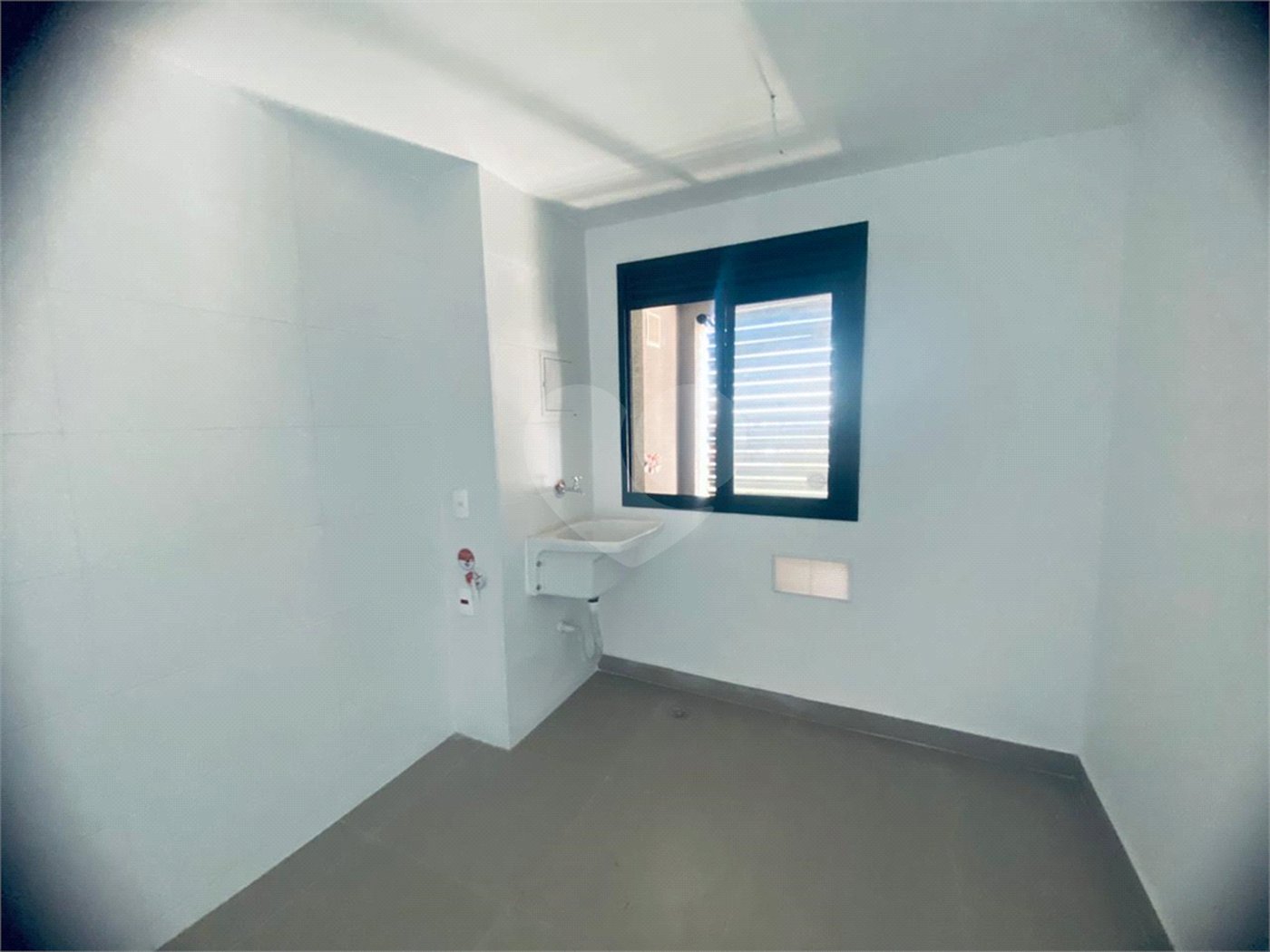 Apartamento para alugar com 3 quartos, sendo 1 suíte, em Jardim Maria José, Votorantim, SP